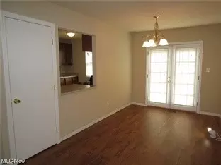 1544 E 29th St, Lorain, OH 44055 photo 2