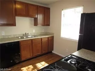 1544 E 29th St, Lorain, OH 44055 photo 6