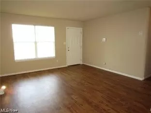 1544 E 29th St, Lorain, OH 44055 photo 3