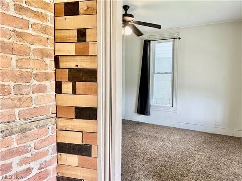 201 E South St, Barnesville, OH 43713 photo 8