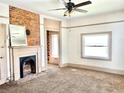 201 E South St, Barnesville, OH 43713 photo 7