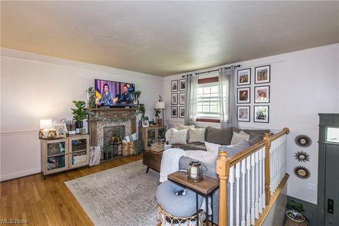 796 Robin Dr, Wadsworth, OH 44281 photo 5