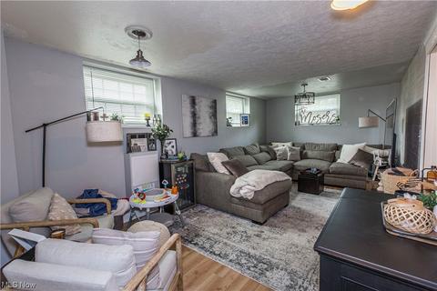796 Robin Dr, Wadsworth, OH 44281 photo 21