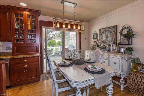 796 Robin Dr, Wadsworth, OH 44281 photo 8