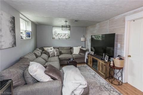 796 Robin Dr, Wadsworth, OH 44281 photo 22