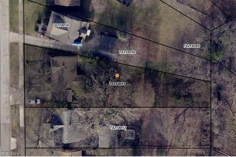 5249 Erwin St, Maple Heights, OH 44137 photo 22