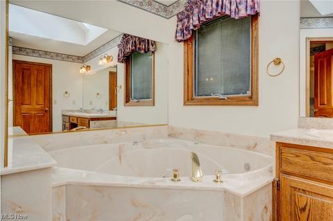 6008 Ford Rd, Elyria, OH 44035 photo 8