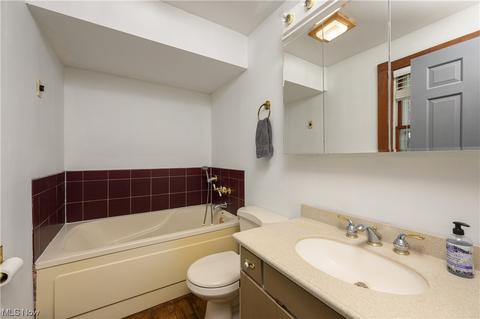 2285 Diamond St NE, Canton, OH 44721 photo 28