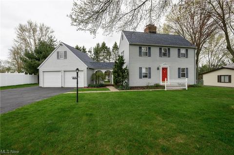 2285 Diamond St NE, Canton, OH 44721 photo 2