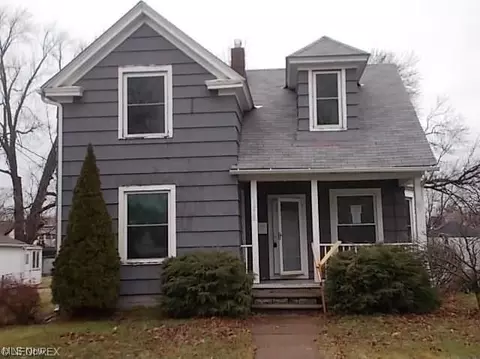 1212 W 8th St, Lorain, OH 44052 photo 1