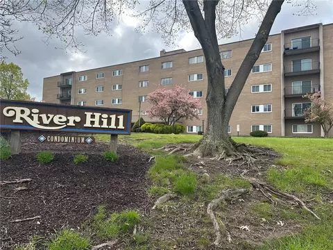 20333 Detroit Rd #404A, Rocky River, OH 44116