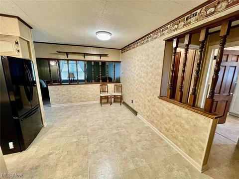 3232 Lincoln St E, Canton, OH 44707 photo 10