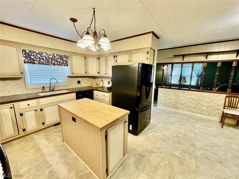 3232 Lincoln St E, Canton, OH 44707 photo 7