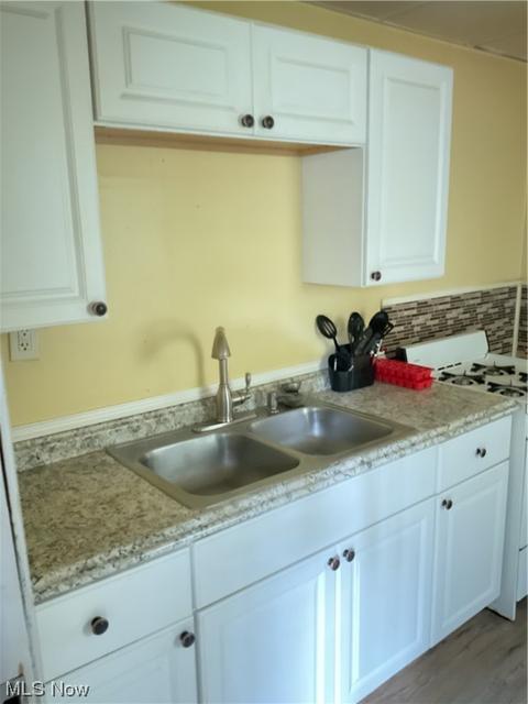 960 Sawyer Ave, Akron, OH 44310 photo 9