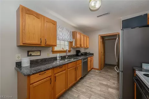 1312 Stardust Ave NW, Canton, OH 44708 photo 9