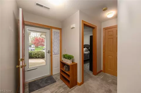 1312 Stardust Ave NW, Canton, OH 44708 photo 2