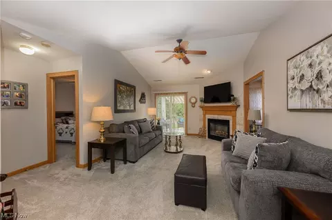 1312 Stardust Ave NW, Canton, OH 44708 photo 3