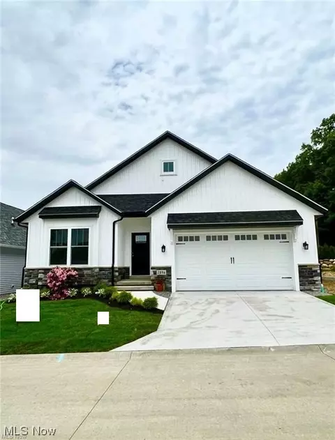 11221 Hygrove Dr, Concord, OH 44077