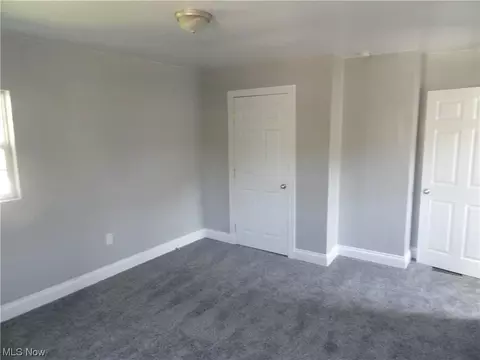 511 Knowles Ln, Chester, WV 26034 photo 11