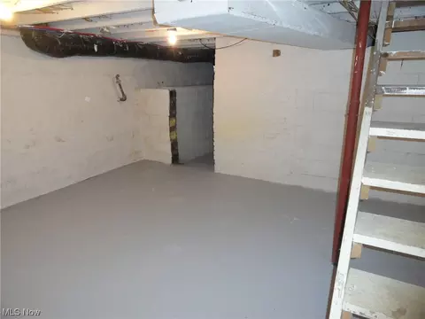 511 Knowles Ln, Chester, WV 26034 photo 17
