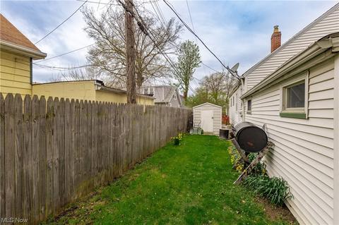 110 E 206th St, Euclid, OH 44123 photo 26