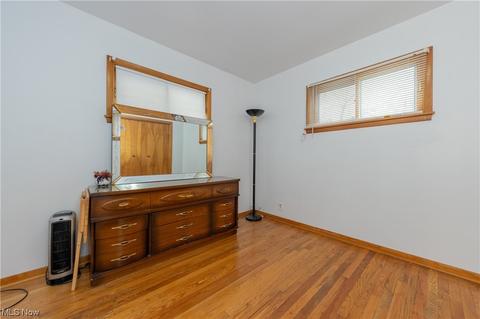 110 E 206th St, Euclid, OH 44123 photo 11