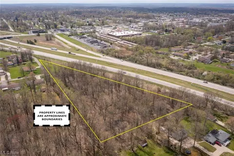 N Inglewood Avenue, Austintown, OH 44515