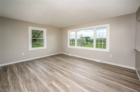 4482 Windfall Rd, Medina, OH 44256 photo 3