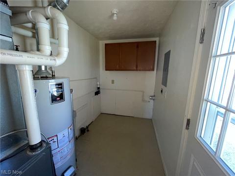 623 S Logan St, Elyria, OH 44035 photo 9