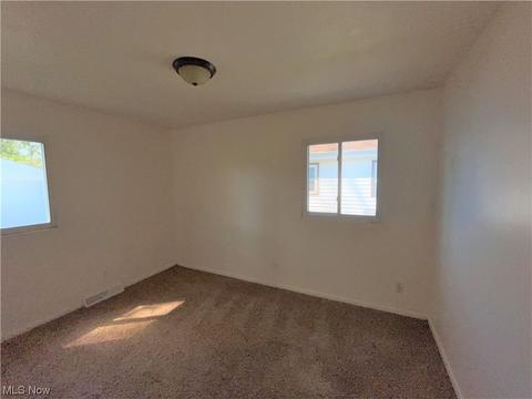 623 S Logan St, Elyria, OH 44035 photo 17