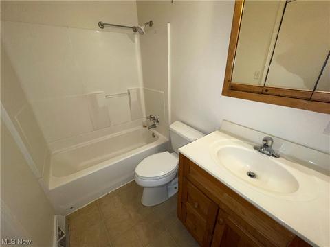 623 S Logan St, Elyria, OH 44035 photo 19