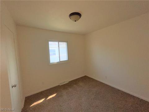 623 S Logan St, Elyria, OH 44035 photo 13