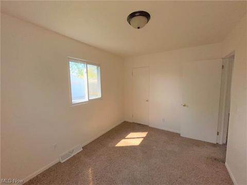 623 S Logan St, Elyria, OH 44035 photo 16