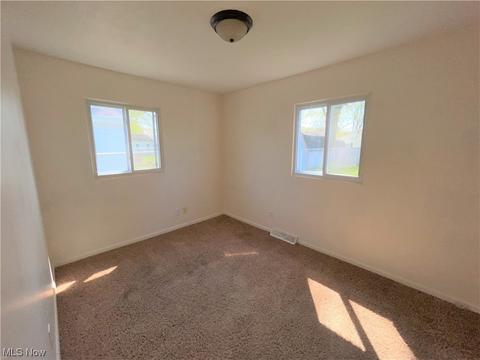 623 S Logan St, Elyria, OH 44035 photo 15
