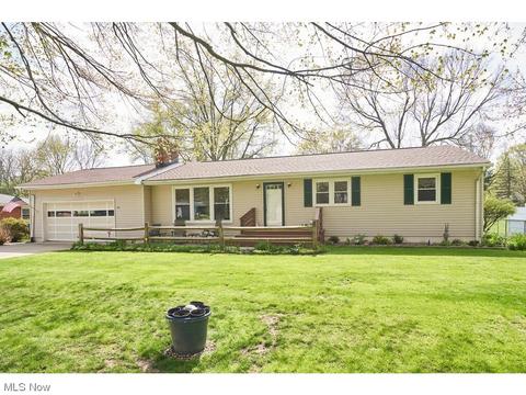 1620 Centerview Dr, Copley, OH 44321 photo 2