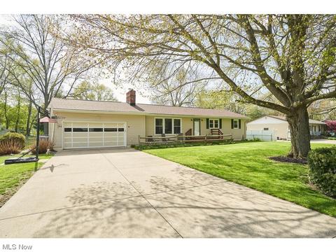 1620 Centerview Dr, Copley, OH 44321 photo 1