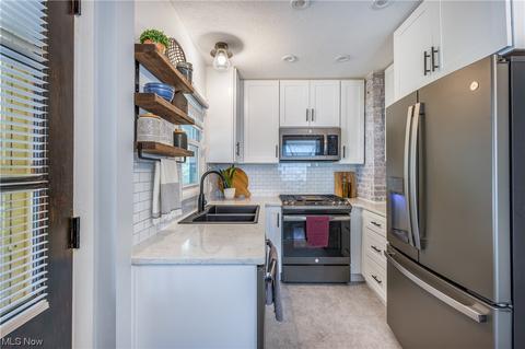 729 Clyde St, Akron, OH 44310 photo 7