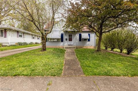 729 Clyde St, Akron, OH 44310 photo 24