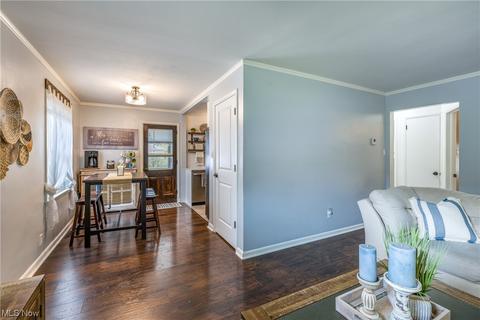729 Clyde St, Akron, OH 44310 photo 5