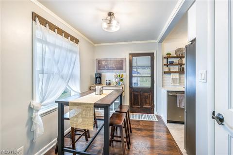 729 Clyde St, Akron, OH 44310 photo 6