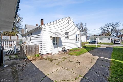 1658 W 3rd St, Ashtabula, OH 44004 photo 6