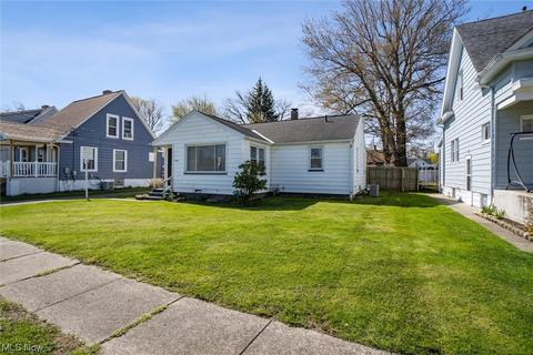 1658 W 3rd St, Ashtabula, OH 44004 photo 5