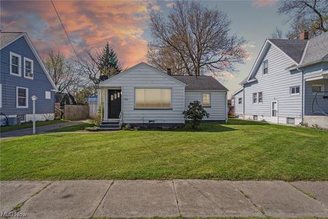 1658 W 3rd St, Ashtabula, OH 44004 photo 4