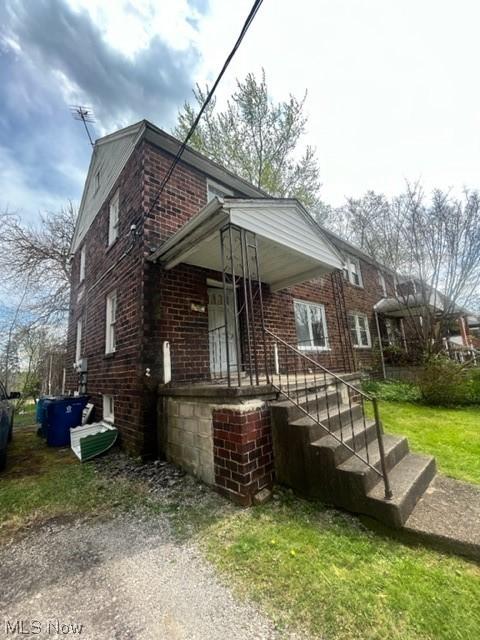 3931 Riley Ave, Struthers, OH 44471 photo 2