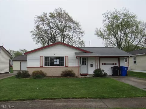 6459 Edgehurst Dr, Brook Park, OH 44142