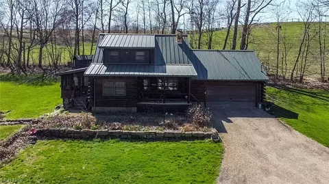 11376 Ridgeway Rd, Kensington, OH 44427