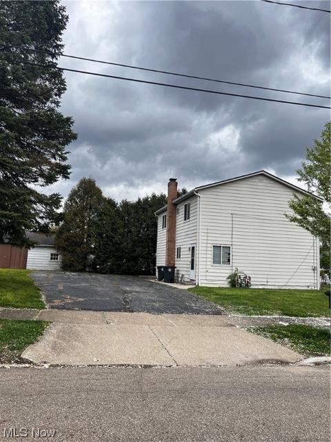 583-585 Evans Ave, Akron, OH 44310 photo 3