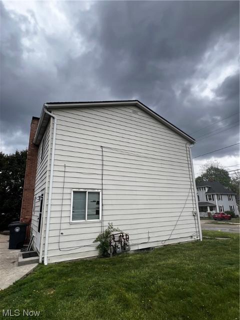 583-585 Evans Ave, Akron, OH 44310 photo 5