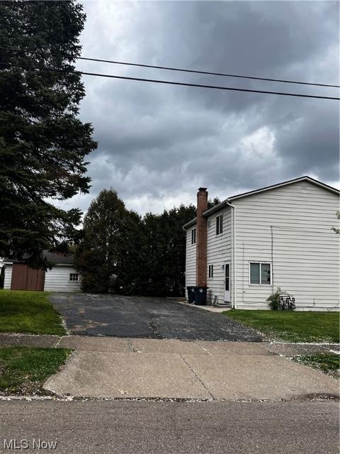 583-585 Evans Ave, Akron, OH 44310 photo 6