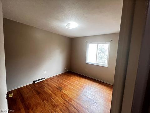 583-585 Evans Ave, Akron, OH 44310 photo 19